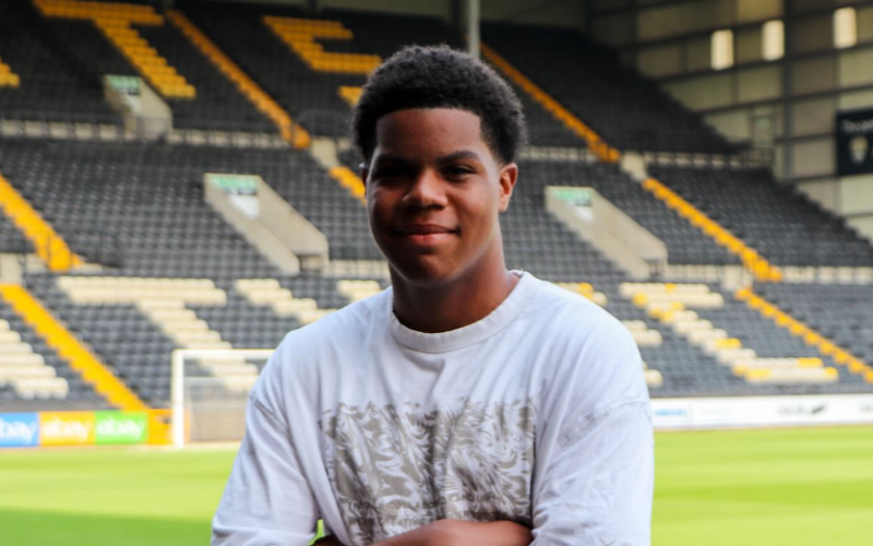 Bermudian Goalkeeper Signs for Notts County